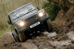 Land Rover Defender 2006 года